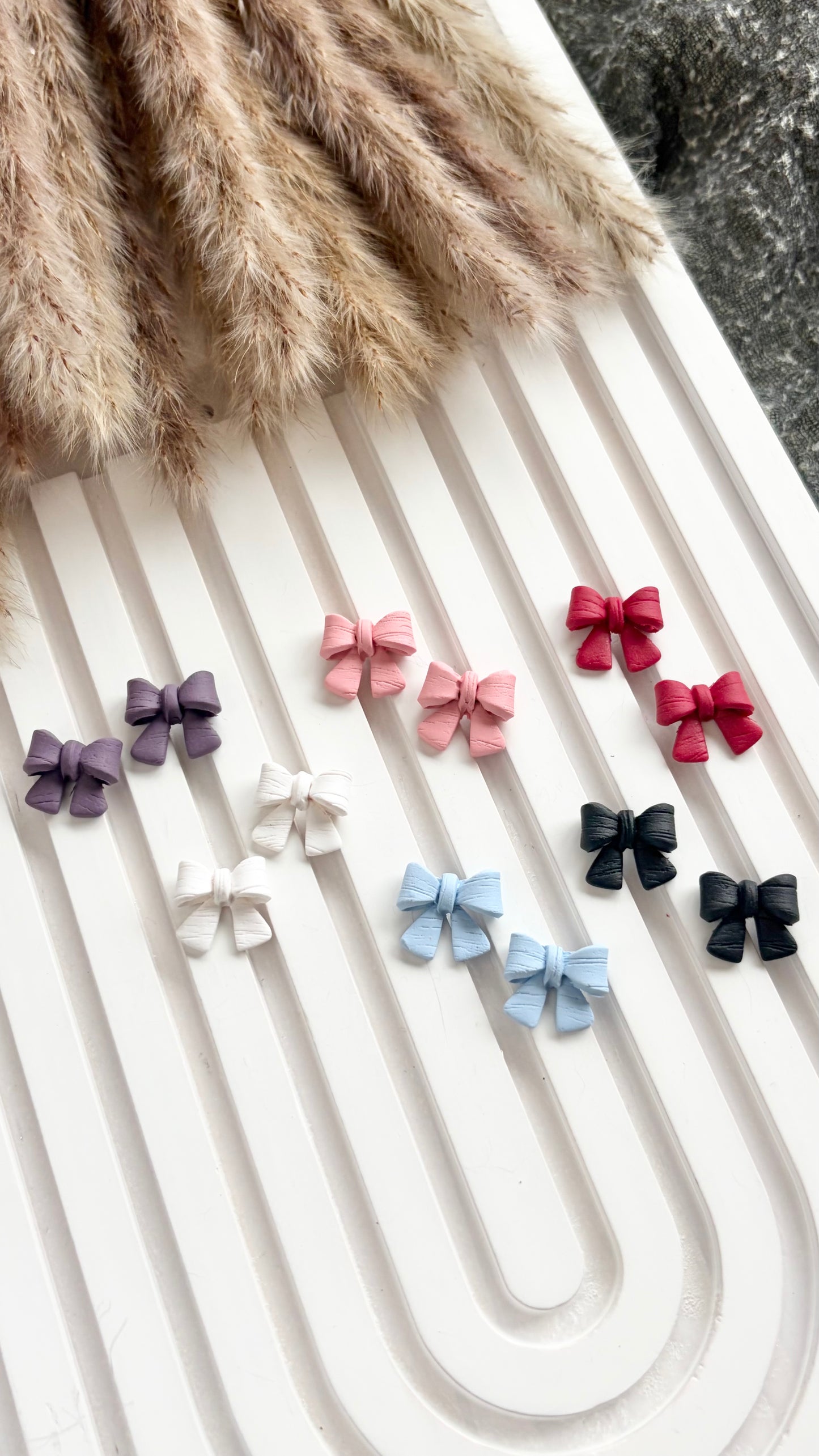 Bow Studs/Dangles